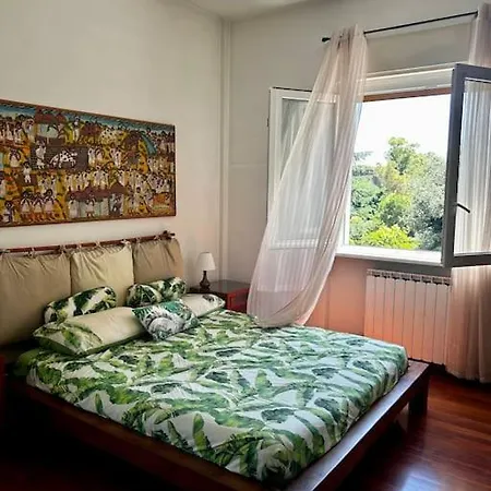 Mediterranean Boho Retreat アパート